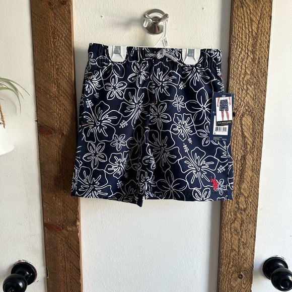 New US Polo Assn Boys Tropical Hibiscus Swim Trunks Size Small (6/7) Navy White - Picture 9 of 11